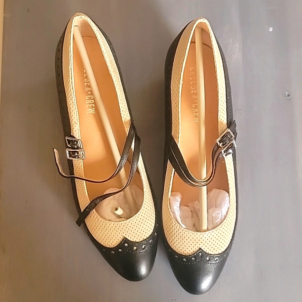 Vintage look pumps